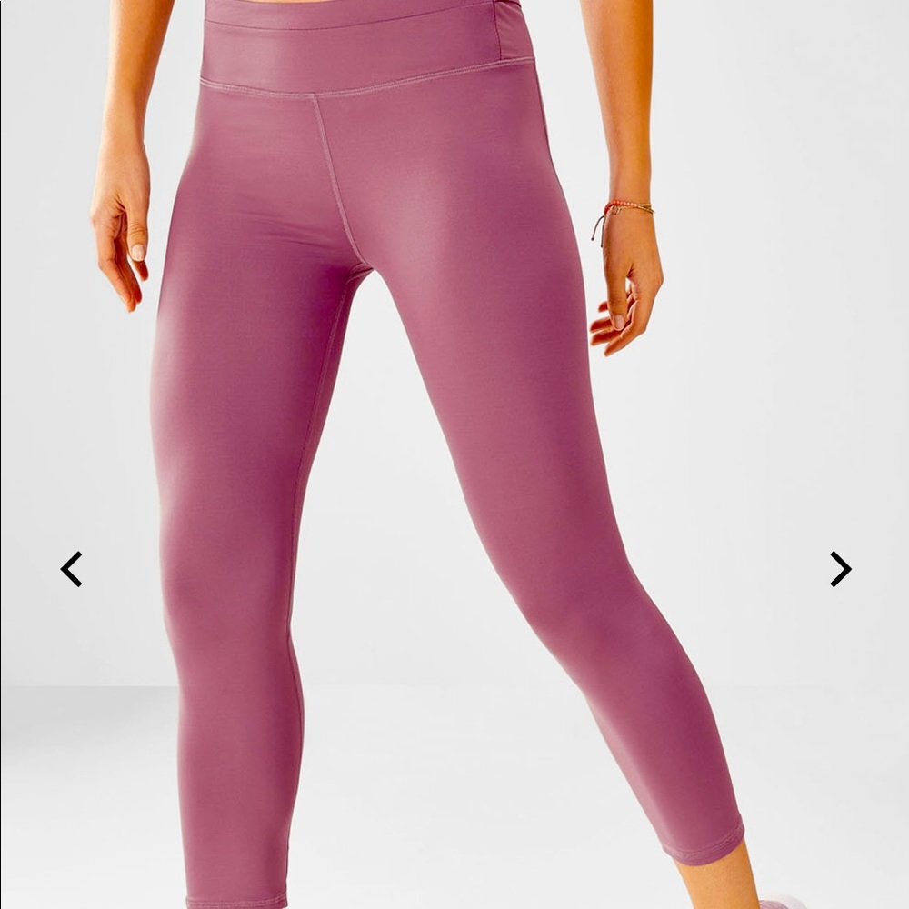 Gia fabletics leggings
